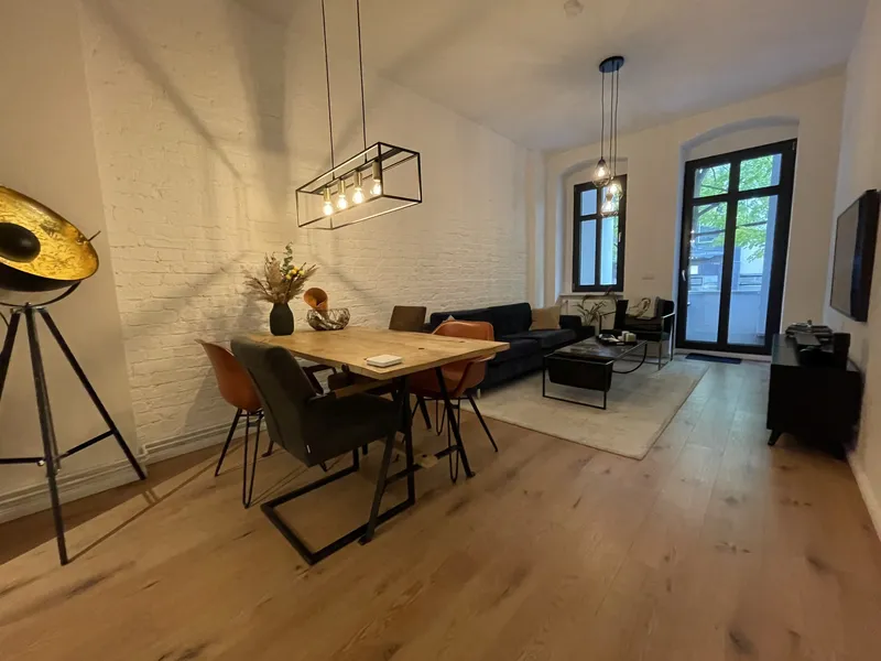 Wunderschöner Altbau im Samariterkiez — photo 1